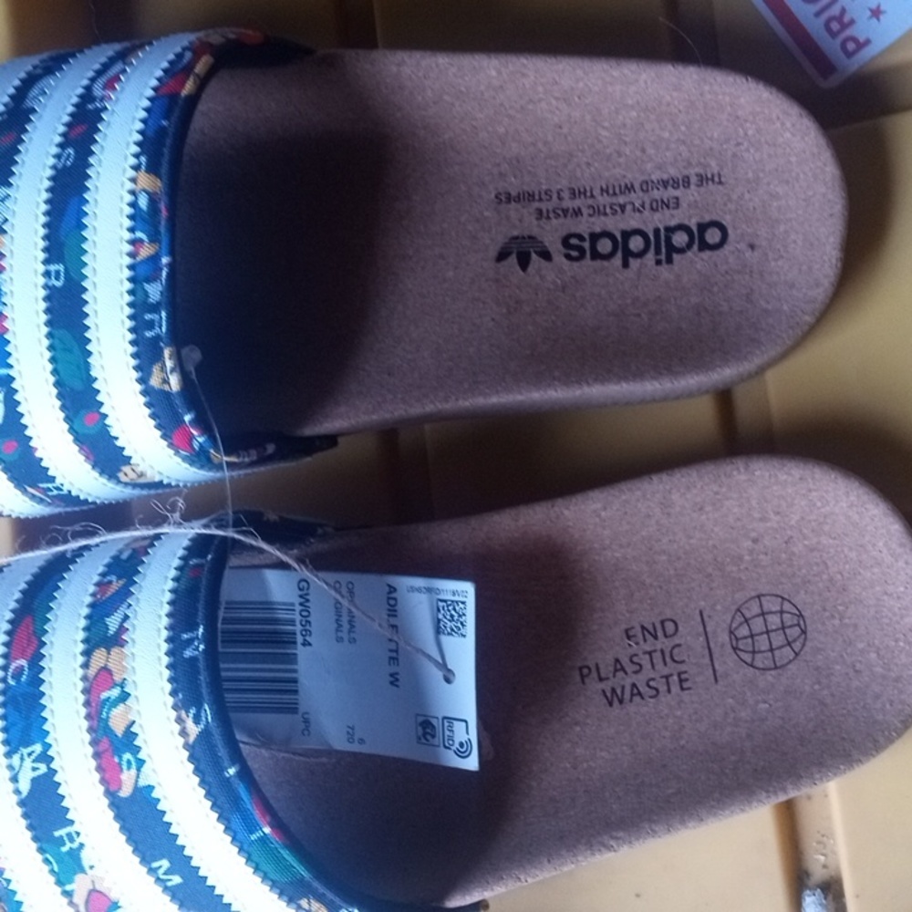 NWT Adidas Slides - Picture 2 of 4